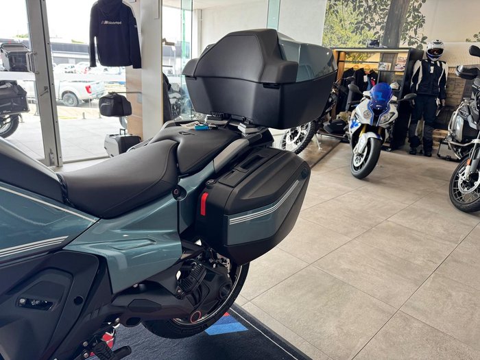 2025 BMW Motorrad R 1300 RT Option 719 R 1300 Blue