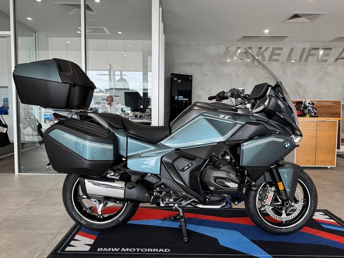 2025 BMW Motorrad R 1300 RT Option 719 R 1300 Blue