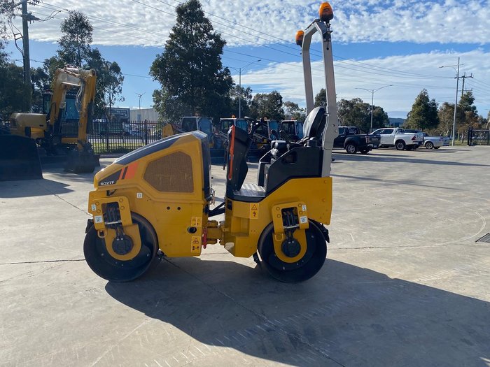 Liugong 6027F Vibrating Roller