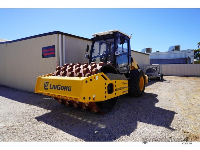 Liugong 6615E Padded Drum Roller