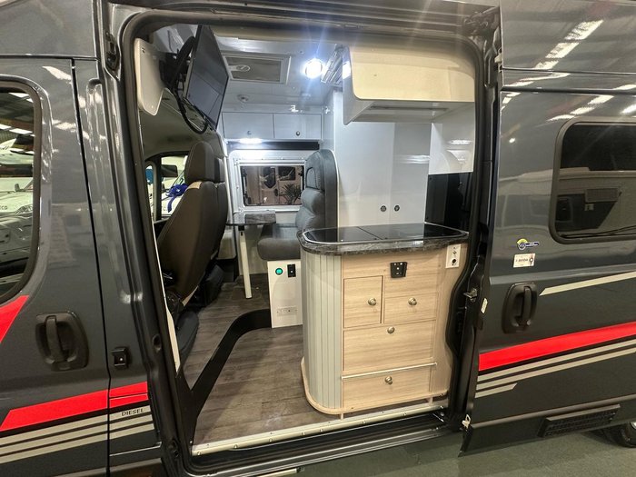 2022 Avida Escape
