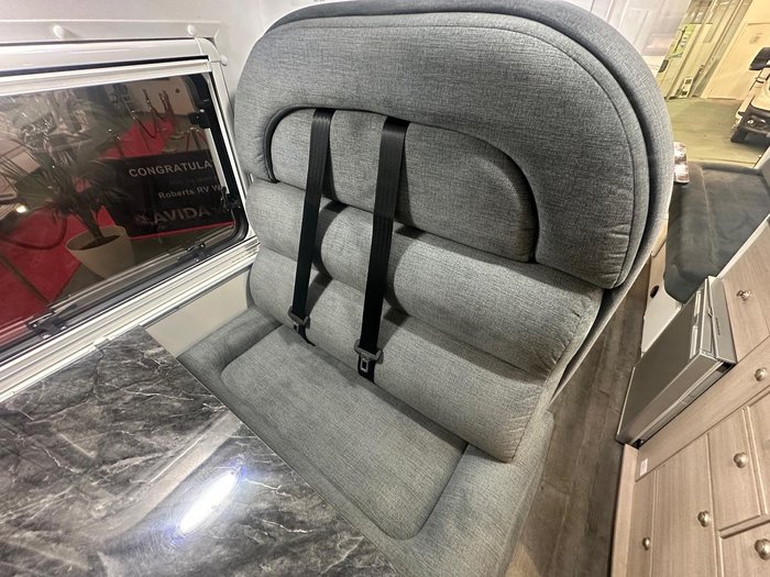 2022 Avida Escape