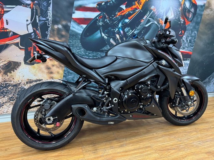 2017 Suzuki GSX-S1000 Black