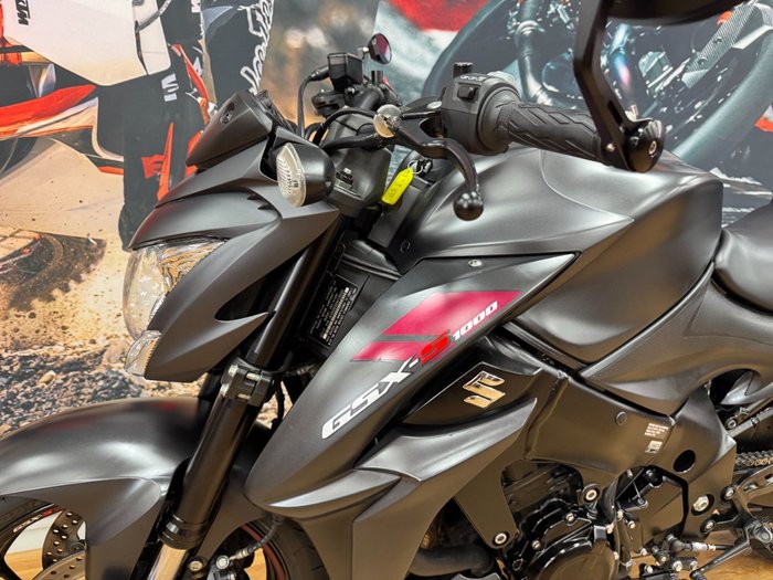 2017 Suzuki GSX-S1000 Black