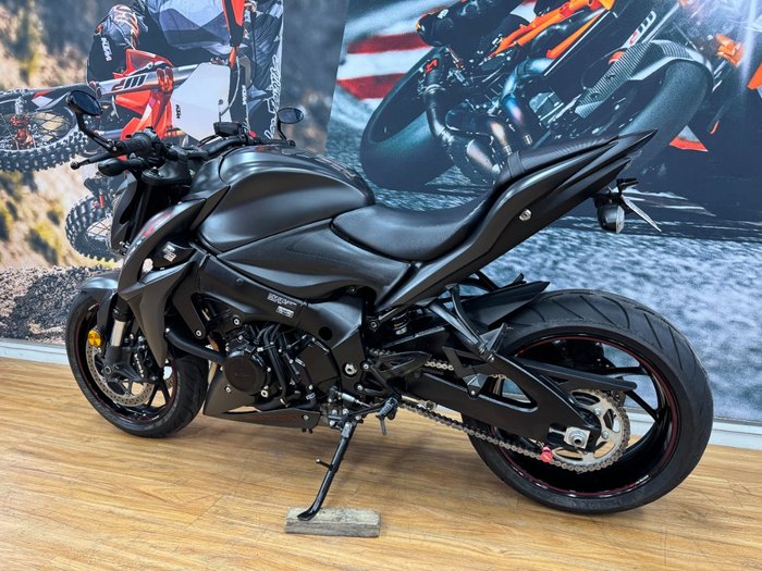 2017 Suzuki GSX-S1000 Black