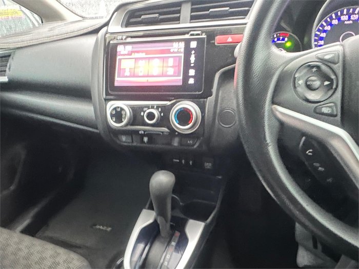 2015 HONDA JAZZ VTi