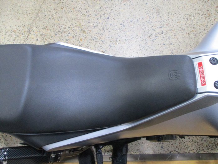 2020 HUSQVARNA VITPILEN 401 SILVER