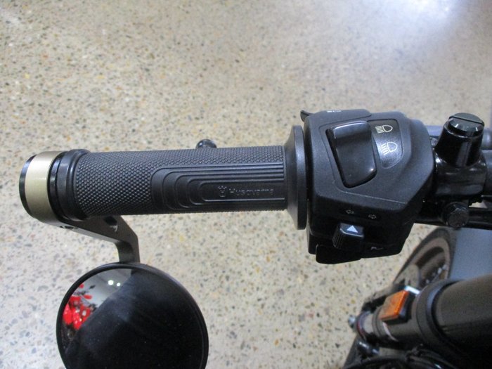 2020 HUSQVARNA VITPILEN 401 SILVER