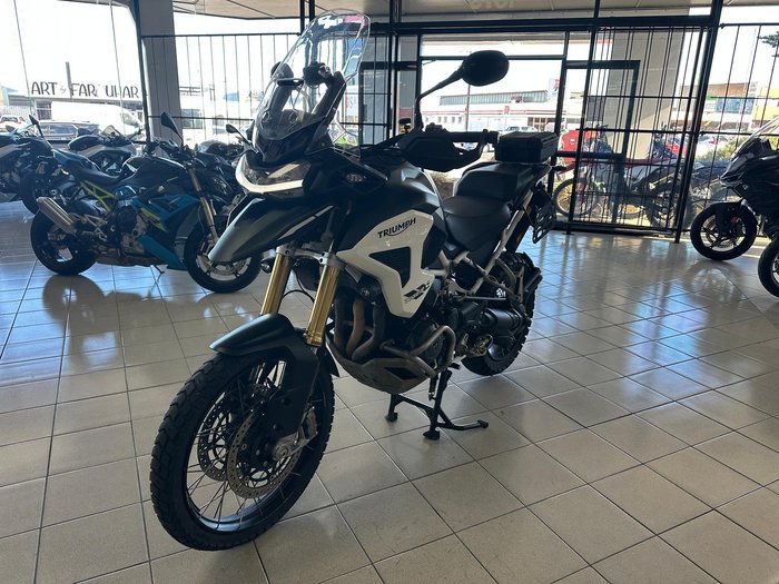 2022 Triumph Tiger 1200 Rally Pro Tiger Green