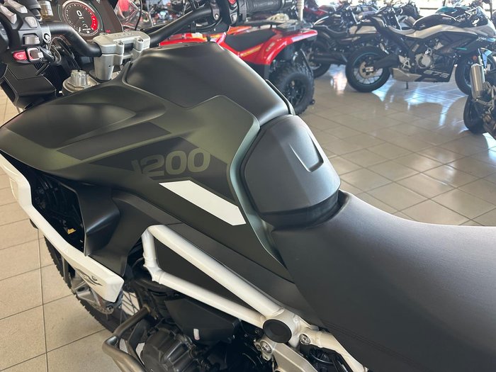 2022 Triumph Tiger 1200 Rally Pro Tiger Green