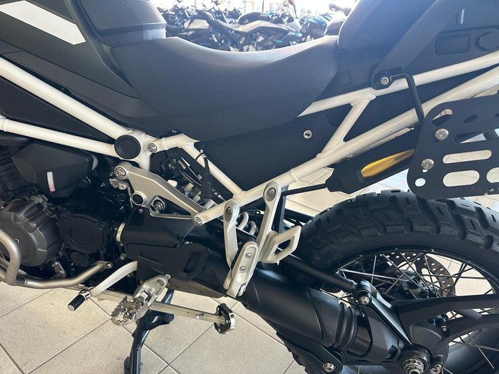 2022 Triumph Tiger 1200 Rally Pro Tiger Green