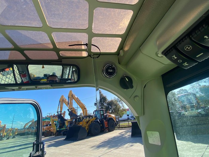 Liugong 365B Skid Steer Loader