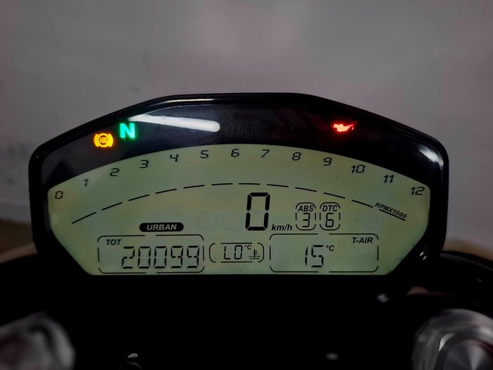 2015 DUCATI MONSTER 821 Red
