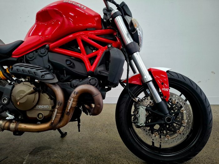 2015 DUCATI MONSTER 821 Red