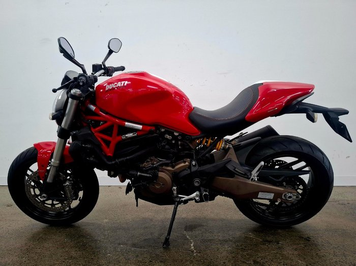 2015 DUCATI MONSTER 821 Red