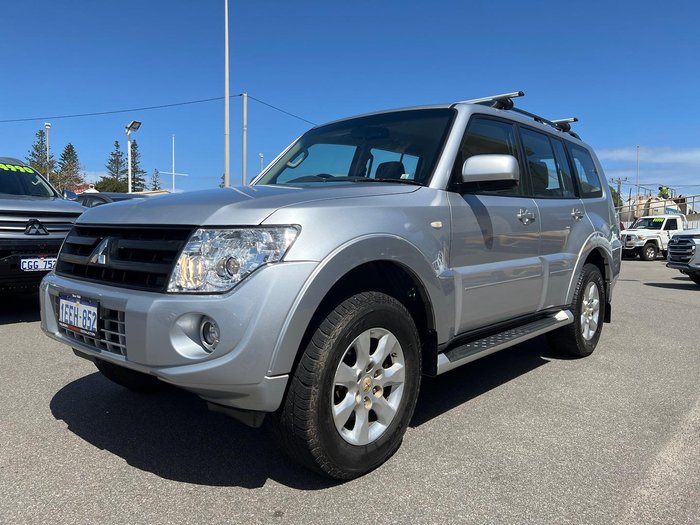 2012 Mitsubishi Pajero GLX-R