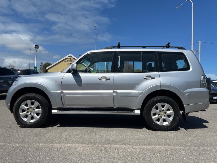 2012 Mitsubishi Pajero GLX-R
