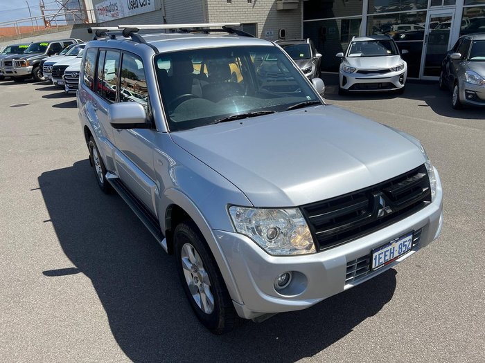 2012 Mitsubishi Pajero GLX-R