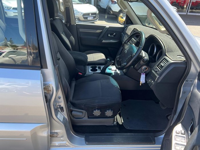 2012 Mitsubishi Pajero GLX-R