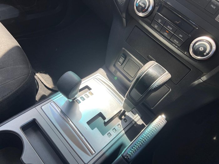 2012 Mitsubishi Pajero GLX-R