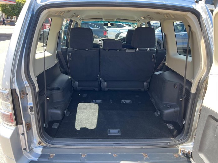 2012 Mitsubishi Pajero GLX-R