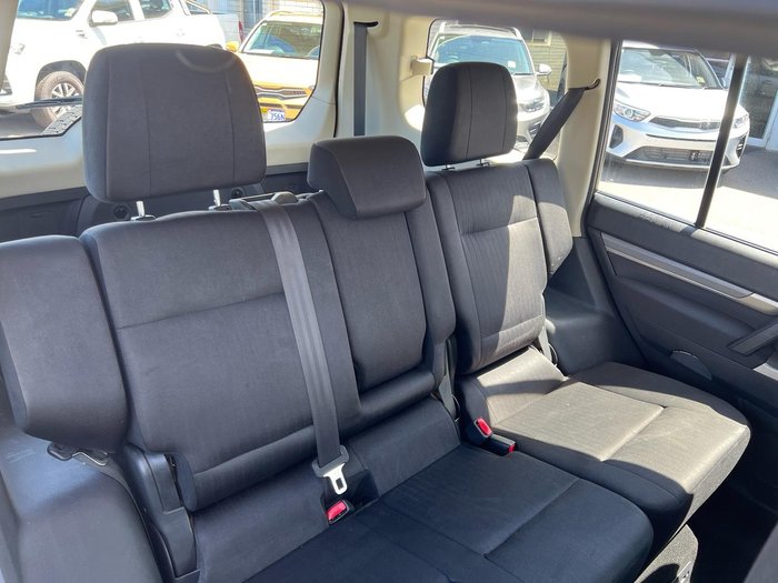 2012 Mitsubishi Pajero GLX-R