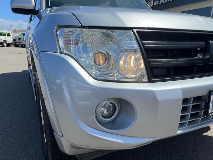 2012 Mitsubishi Pajero GLX-R