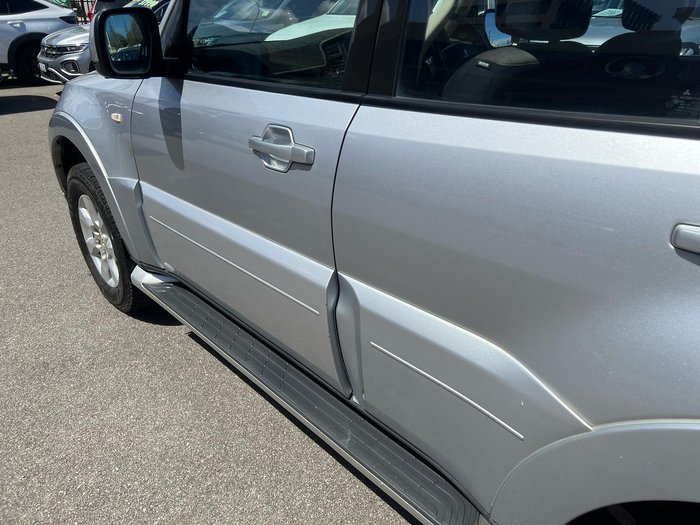 2012 Mitsubishi Pajero GLX-R