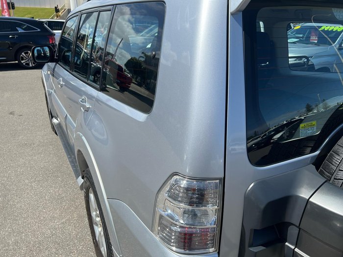 2012 Mitsubishi Pajero GLX-R