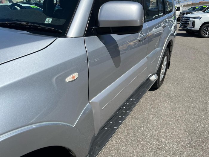 2012 Mitsubishi Pajero GLX-R