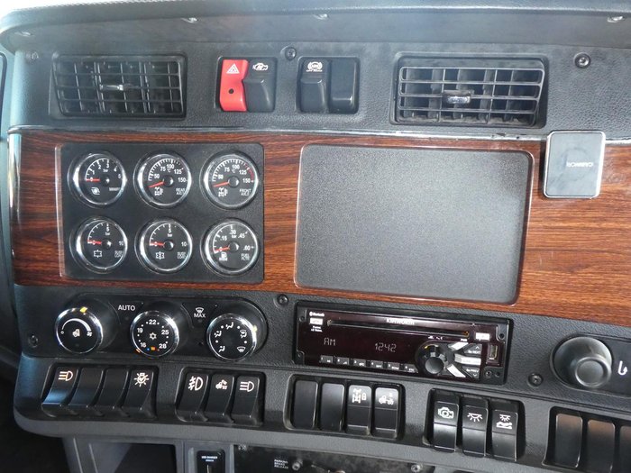 2019 Kenworth T610 Sar BLUE