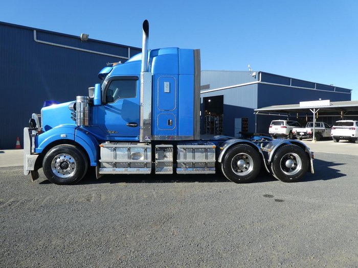2019 Kenworth T610 Sar BLUE