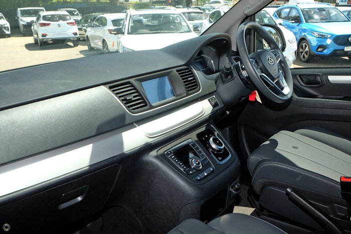 2024 LDV G10 +