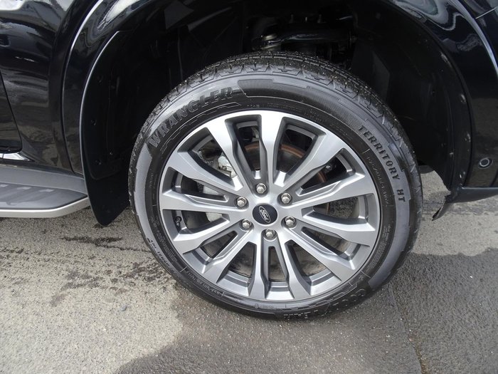 2024 Ford Everest Platinum