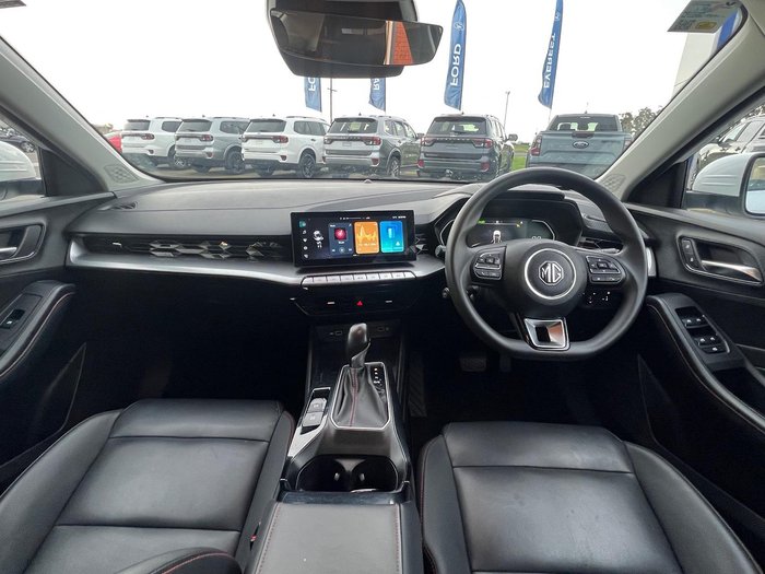 2023 MG MG5 Vibe MY23 Dover White