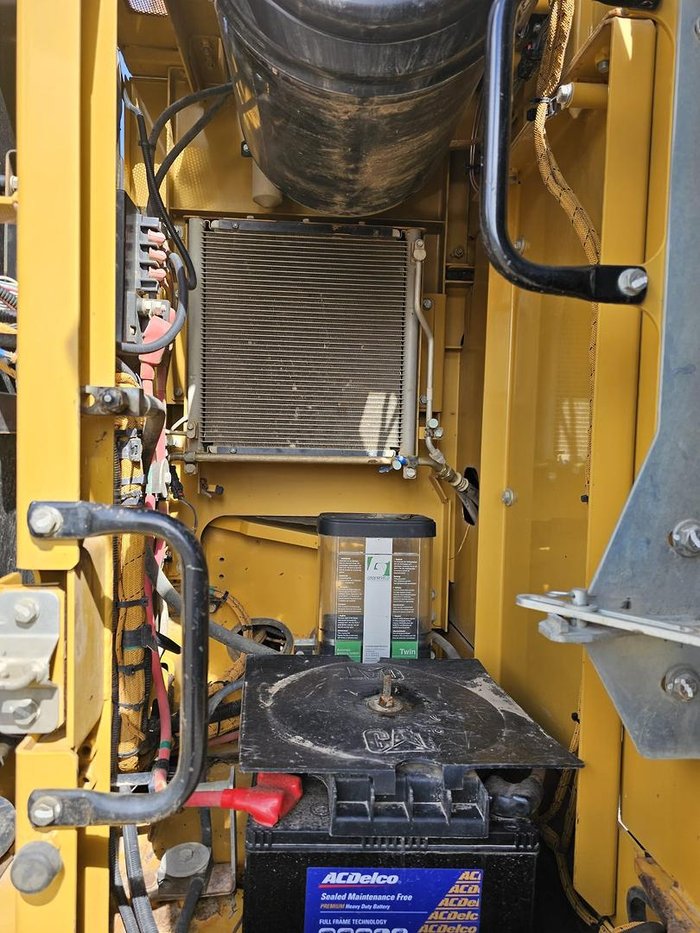 2014 Caterpillar 329El Yellow