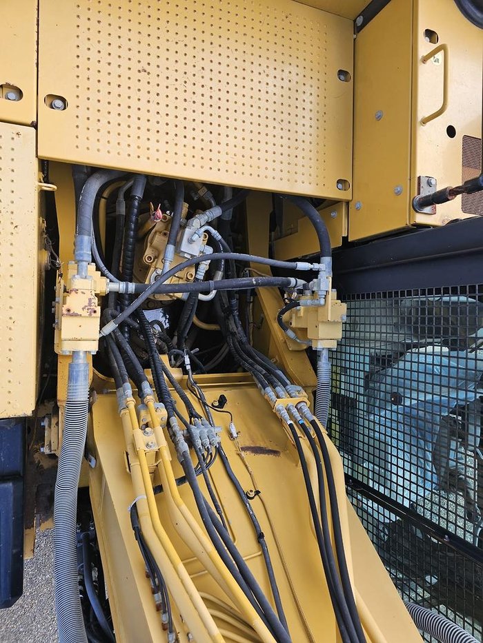 2014 Caterpillar 329El Yellow