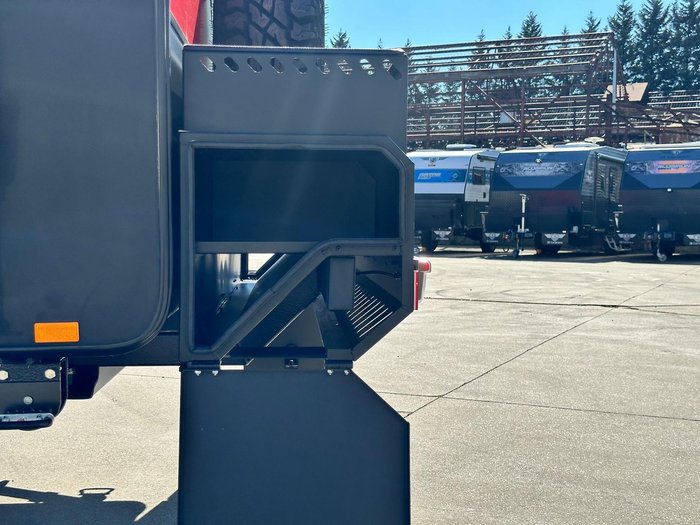 2025 JB Caravans 17'10 Gator X Fd