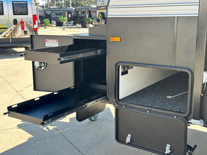 2025 JB Caravans 17'10 Gator X Fd
