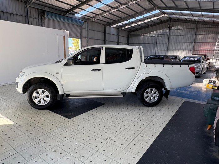 2015 Mitsubishi Triton GLX MN MY15 4X4 Dual Range White