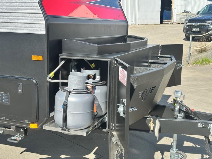 2025 JB Caravans Gator X 17'10 Rear Door