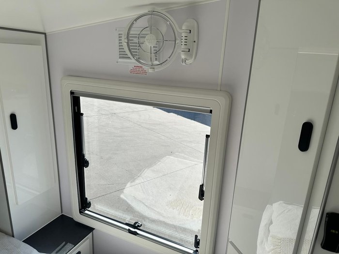 2025 JB Caravans Gator X 17'10 Rear Door