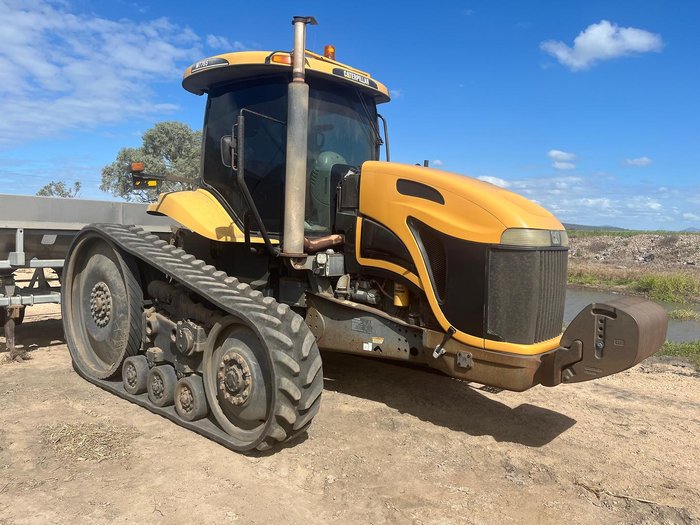 Cat Challenger Mt765