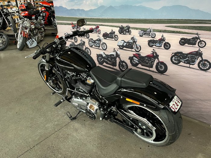 2021 Harley-davidson FXBRS BREAKOUT (114) Vivid Black