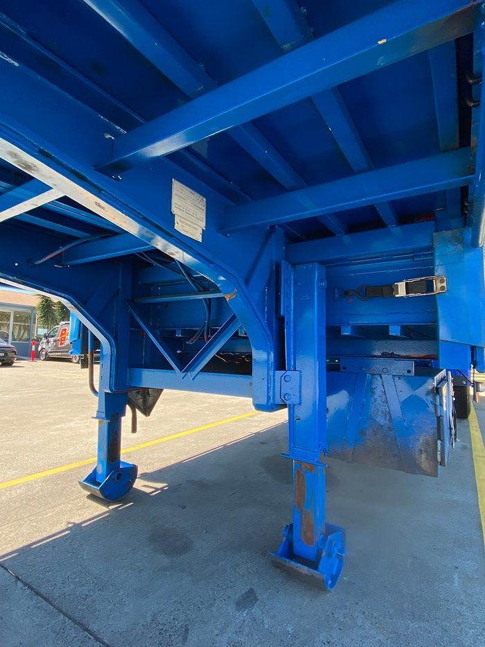 2006 Krueger St3 Lead A 12 Pallet Drop Deck Mezzanine