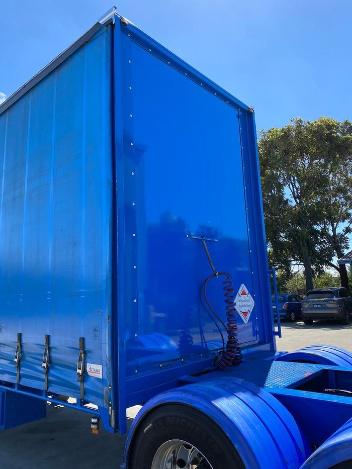 2006 Krueger St3 Lead A 12 Pallet Drop Deck Mezzanine