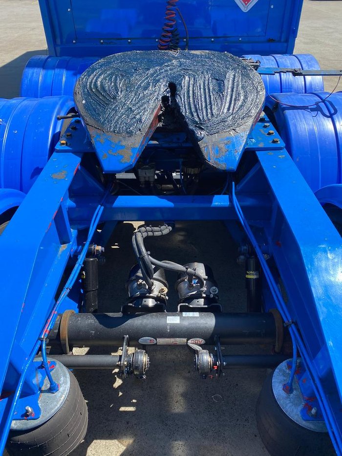 2006 Krueger St3 Lead A 12 Pallet Drop Deck Mezzanine
