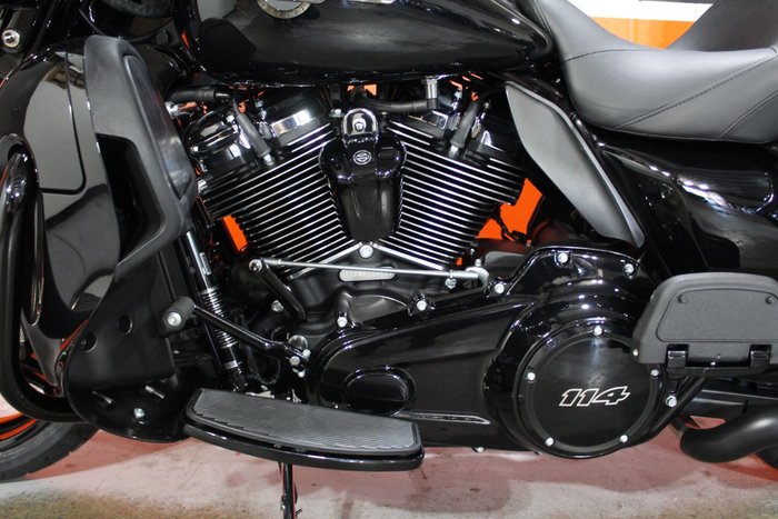 2024 Harley-davidson FLHTK ULTRA LIMITED VIVID BLACK