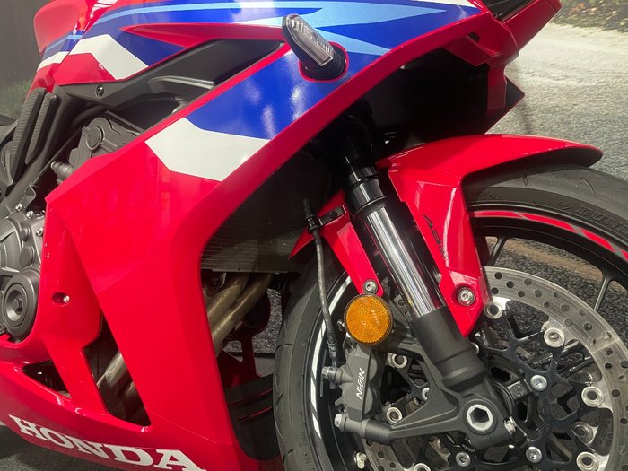 2024 Honda CBR650R Red