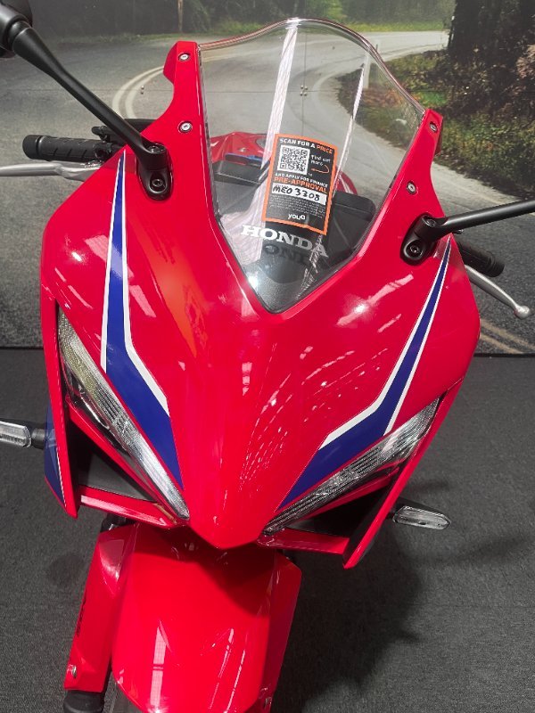 2024 Honda CBR650R Red